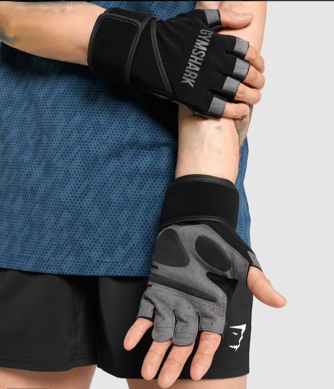 Gymshark Wrap lifting gloves