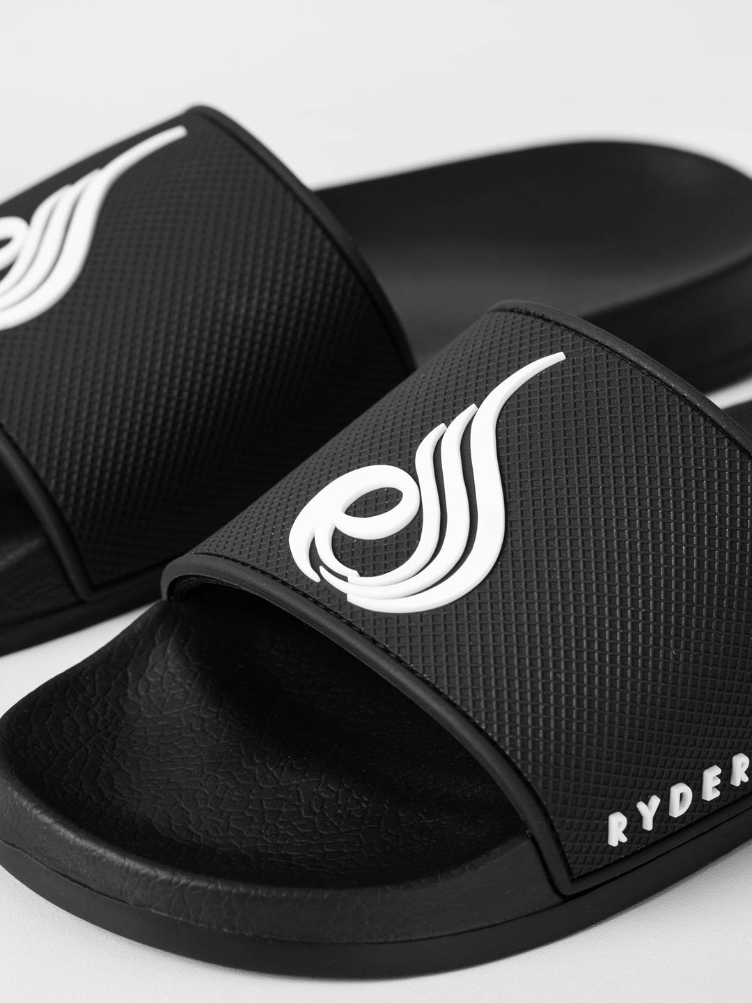 RW SLIDE
BLACK